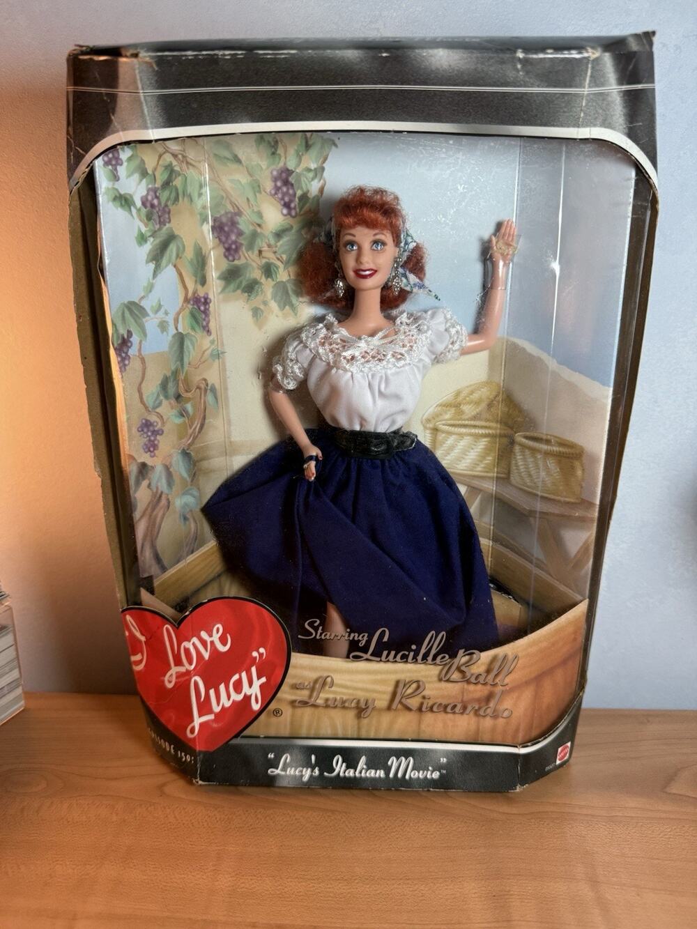 I Love Lucy Coll Ed BARBIE DOLL Ep 150 “Lucy's Italian Movie” 1999 Damaged Box